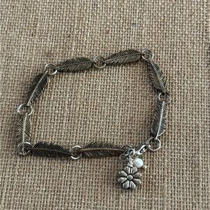 Silver Tone Feather Chain Bracelet 7”